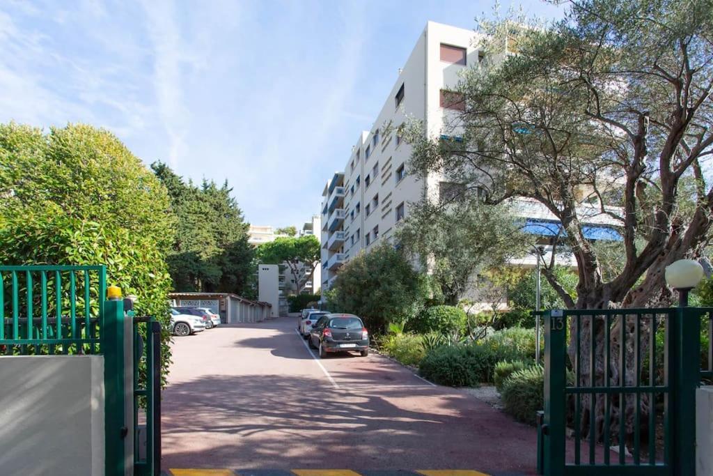 A6- 2 Bdr Incredible Sea View - Ac, Garage & Terrace Daire Antibes Dış mekan fotoğraf